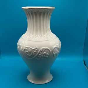 Elegant Classic Lenox Fluted Swirl Vase with Gold Rim